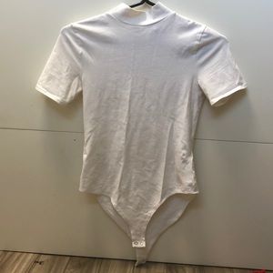 Bodysuit T-shirt semi turtle neck